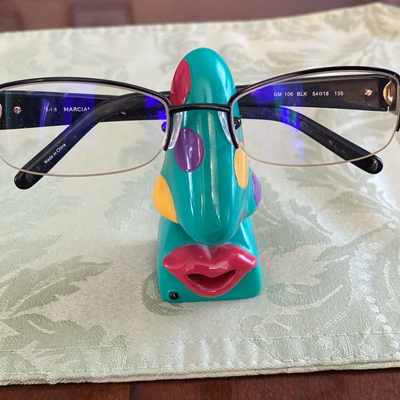 Artistic glasses holder - Picture 1 of 7
